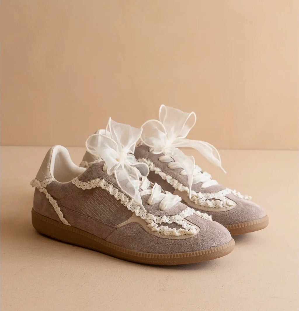 Love & Lace Sneaker
