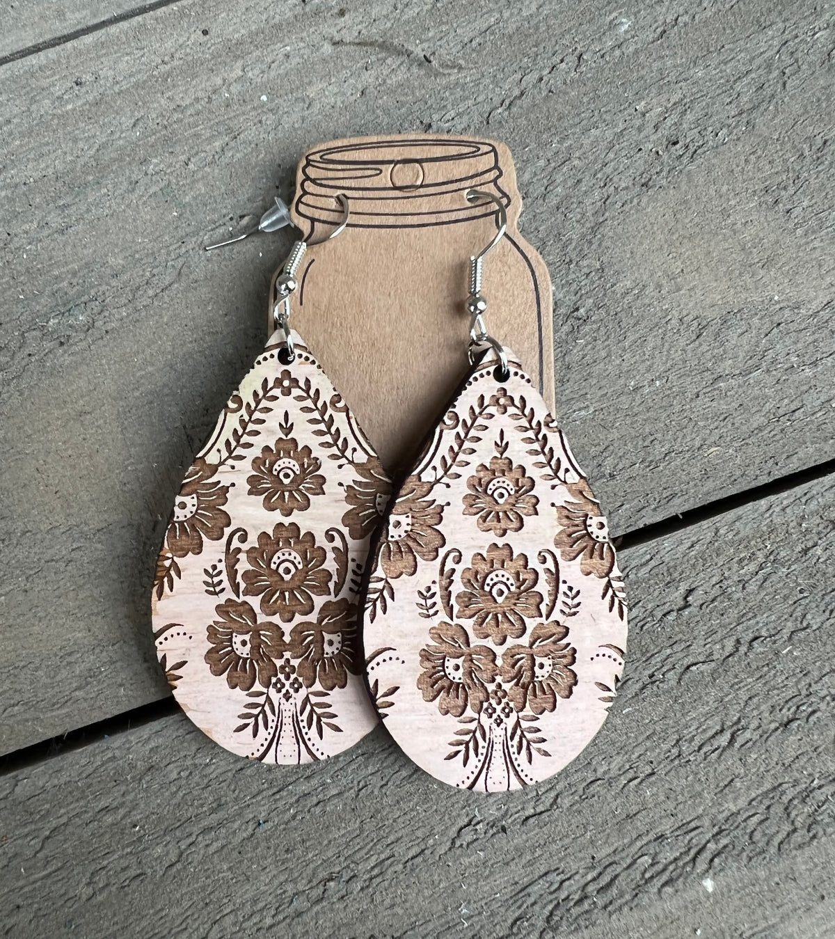 The Cream Demask Earring